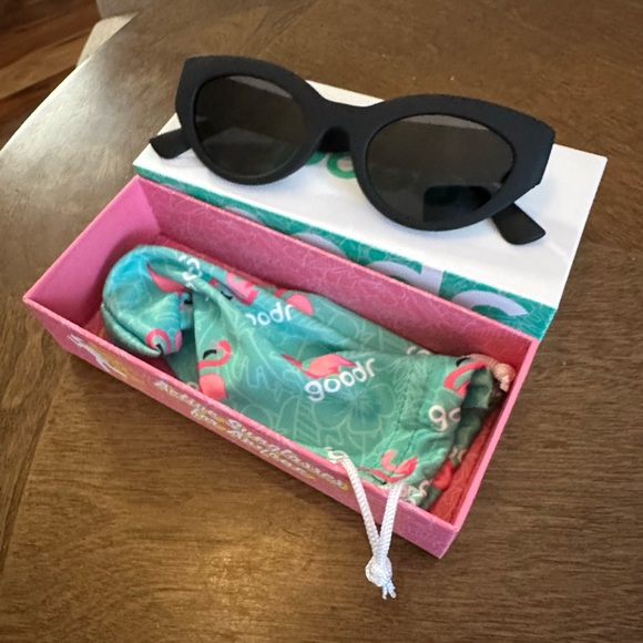 Goodr In My Cosmic Era Sunglasses NIB Black - Picture 7 of 9